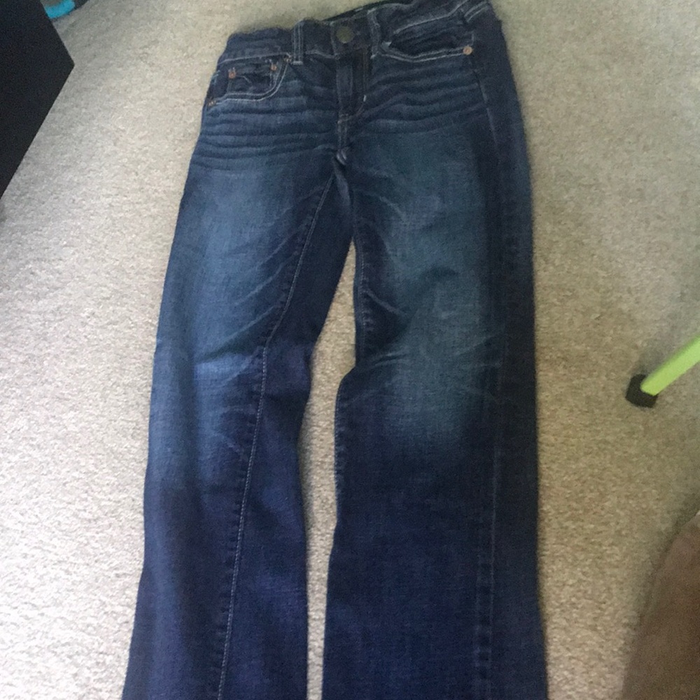 I’m selling American eagle jeans